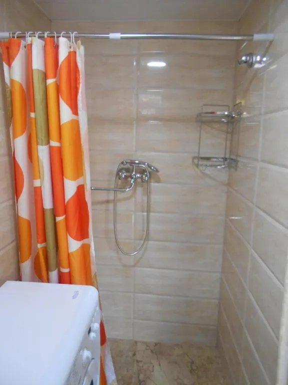 Guesthouse On Benashvili 第比利斯 0*,
